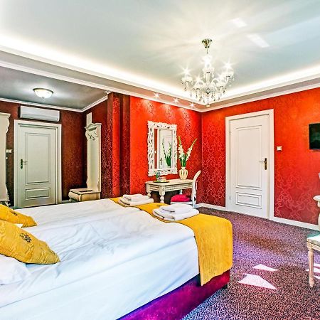 Royal Palace Centrum Bankietowe Sanok Dış mekan fotoğraf