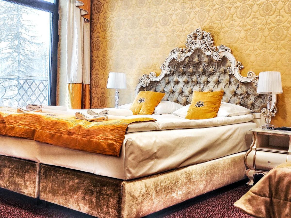 Royal Palace Centrum Bankietowe Sanok Dış mekan fotoğraf