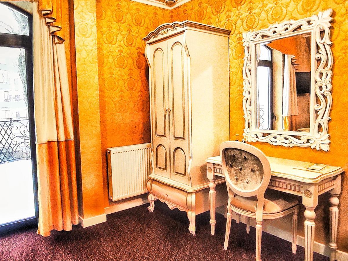 Royal Palace Centrum Bankietowe Sanok Dış mekan fotoğraf