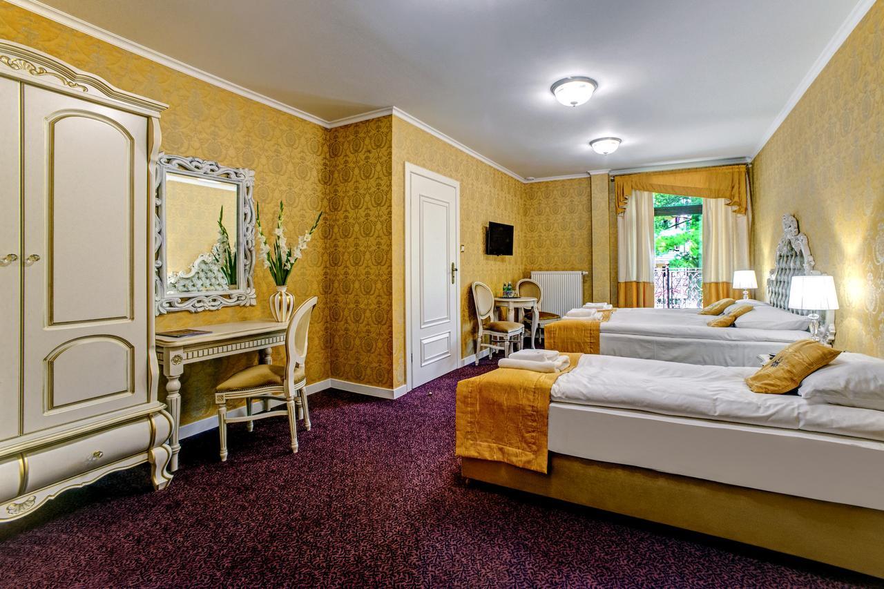 Royal Palace Centrum Bankietowe Sanok Dış mekan fotoğraf